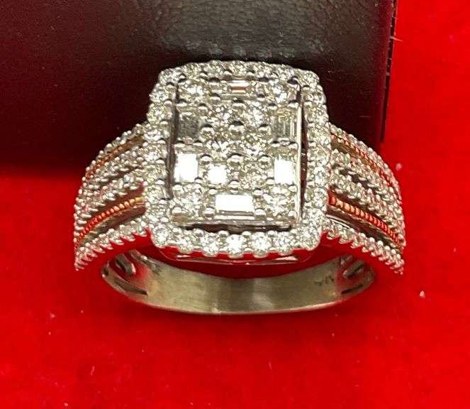 CERTIFIED BRAND NEW 14K WHITE GOLD AND DIAMOND RING.