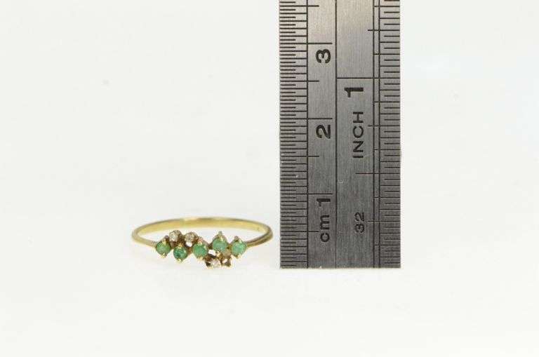 14K Yellow Gold Natural Emerald Diamond Cluster Vintage Ring