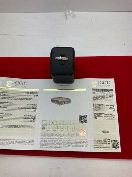 CERTIFIED BRAND NEW 14K WHITE GOLD AND DIAMOND ENGAGEMENT RING