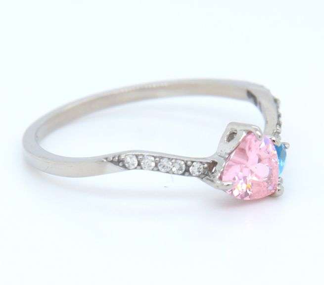 925 Sterling Silver Heart Shaped Cubic Zirconia Band