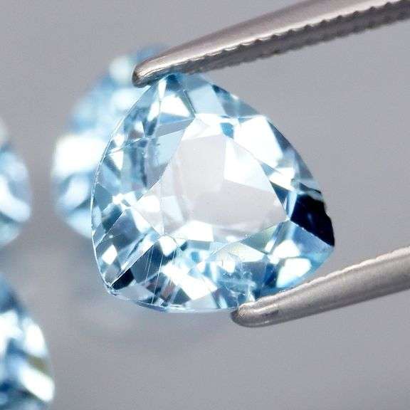 Superb quality 8.50ct 4 pc sky blue Topaz set