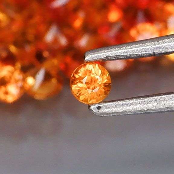 Superb 5.40ct diamond cut Songean Sapphire set