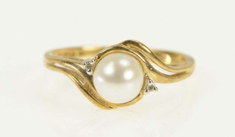 10K Yellow Gold Pearl Diamond Accent Vintage Bypass Ring