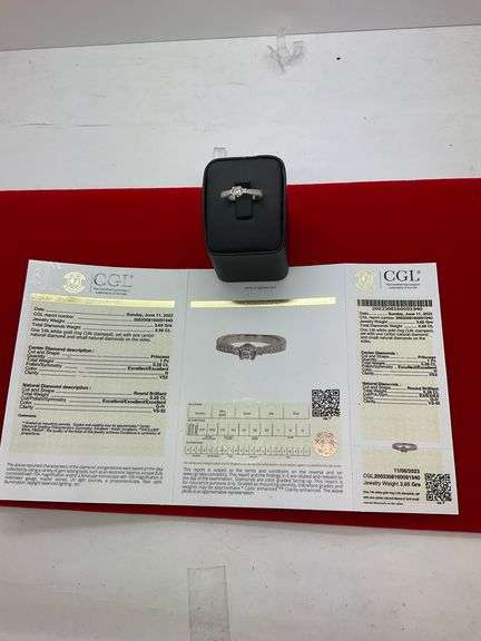 CERTIFIED BRAND NEW 14K WHITE GOLD AND DIAMOND ENGAGEMENT RING