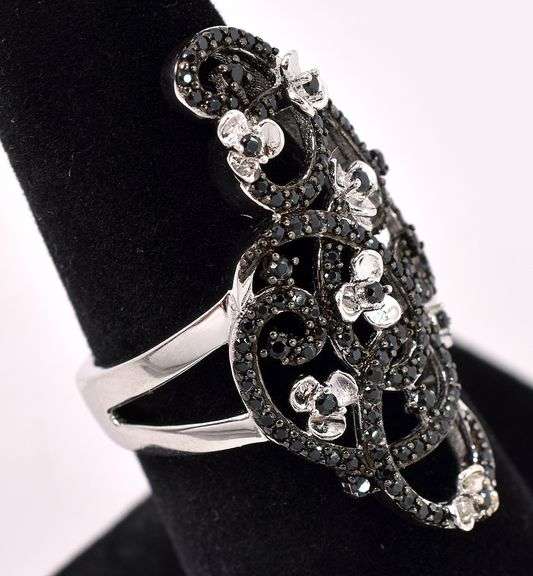 Flower Ring In Sterling Silver