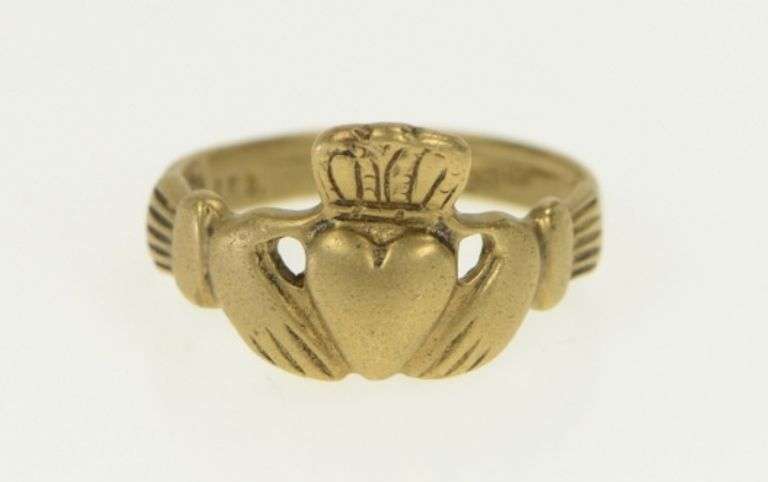 10K Yellow Gold Vintage Claddagh Traditional Celtic Loyalty Ring