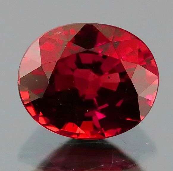 Simply lovely 1.68ct cherry Rhodolite Garnet