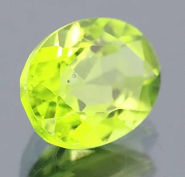 Fantastic 2.69ct top Burma green untreated Peridot