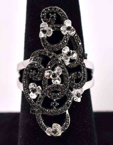 Flower Ring In Sterling Silver