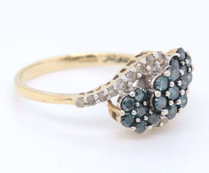 10KT White Gold Green sapphires And Diamond Accent Ring