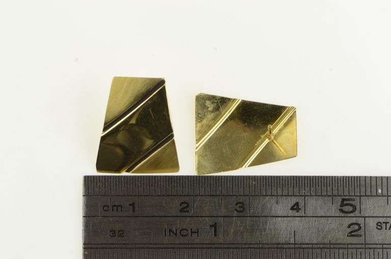 14K Yellow Gold Grooved Squared Vintage Statement Stud Earrings