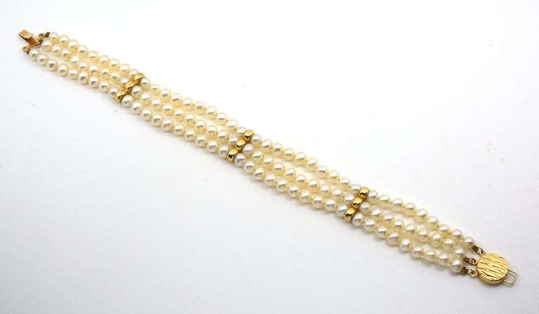 Lustrous 3 Strand Pearl & 14k Bracelet