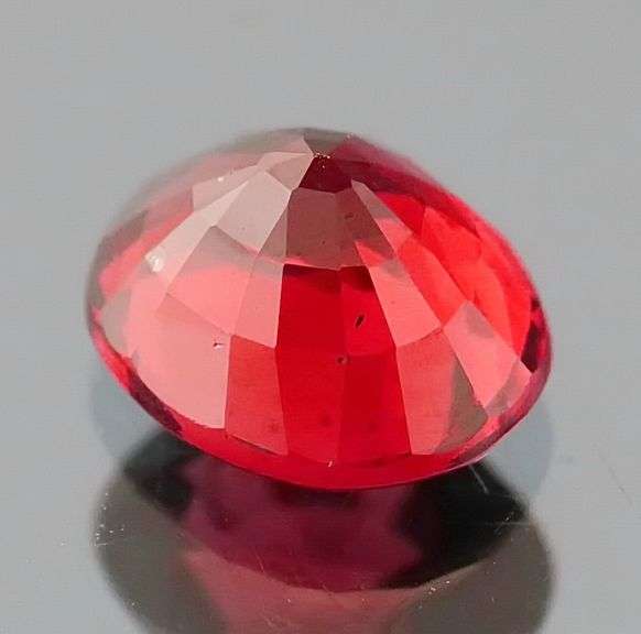 Simply lovely 1.68ct cherry Rhodolite Garnet