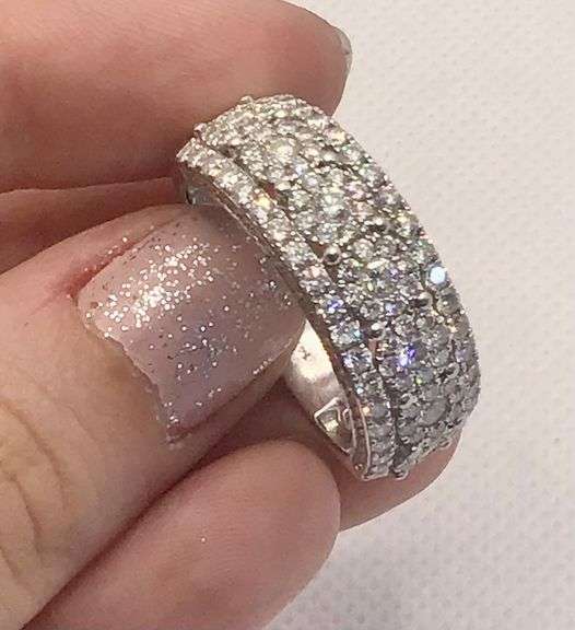 MESMERIZING 14K ICY WHITE GOLD MEN’S DIAMOND RING