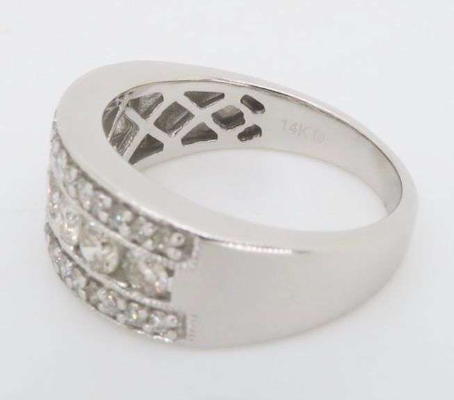 Diamond Anniversary Band