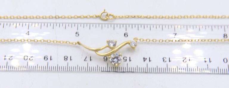 Group Lot of Vintage 925 Sterling Silver Chains and Pendants