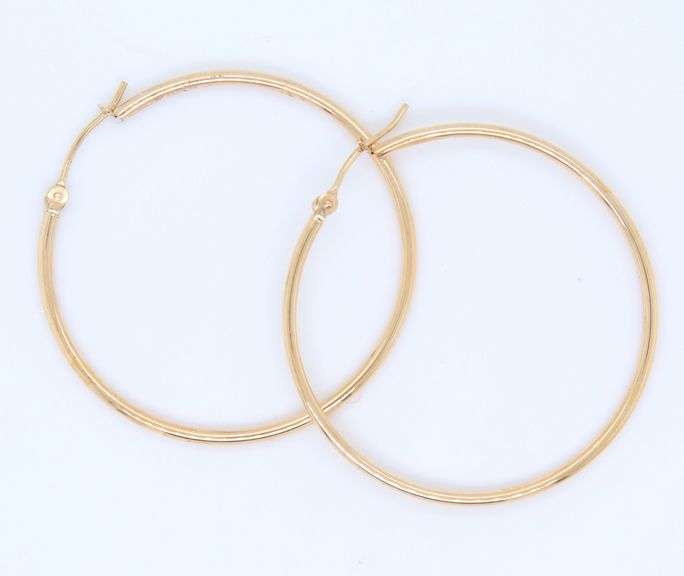 Nice Yellow Gold Thin Hoop Earrings