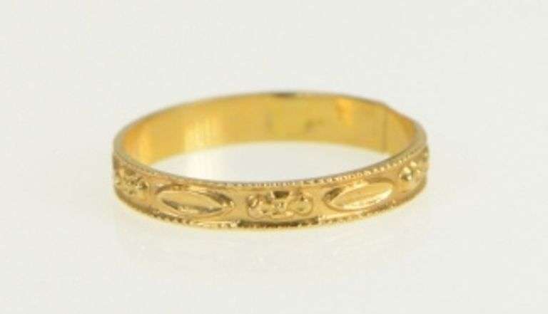 10K Yellow Gold Victorian Child's Band Ornate Pattern Baby Ring