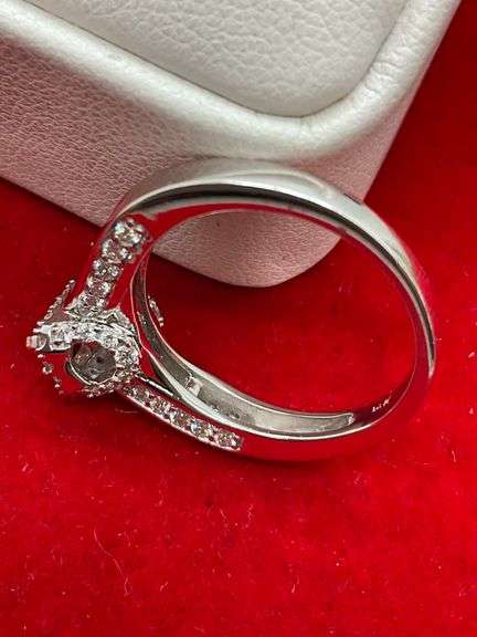 CERTIFIED BRAND NEW 14K WHITE GOLD AND DIAMOND RING