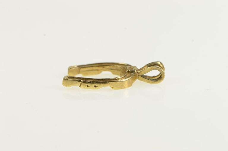 14K Yellow Gold Textured Nugget Horse Shoe Good Luck Charm/Pendant