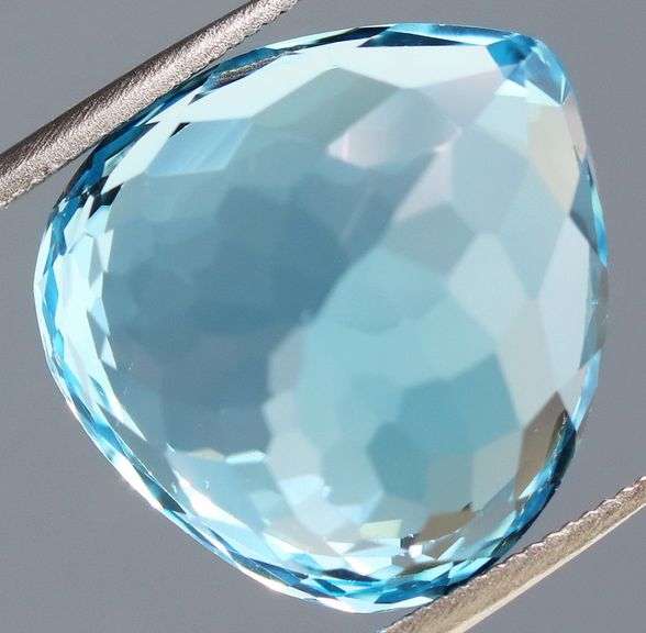 Large 13.24ct top Swiss blue Topaz