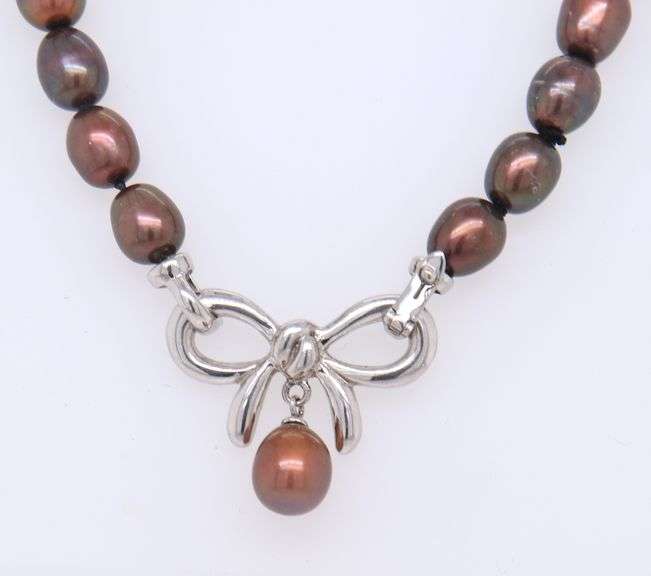 Vintage Pearl Necklace with Bow Clasp