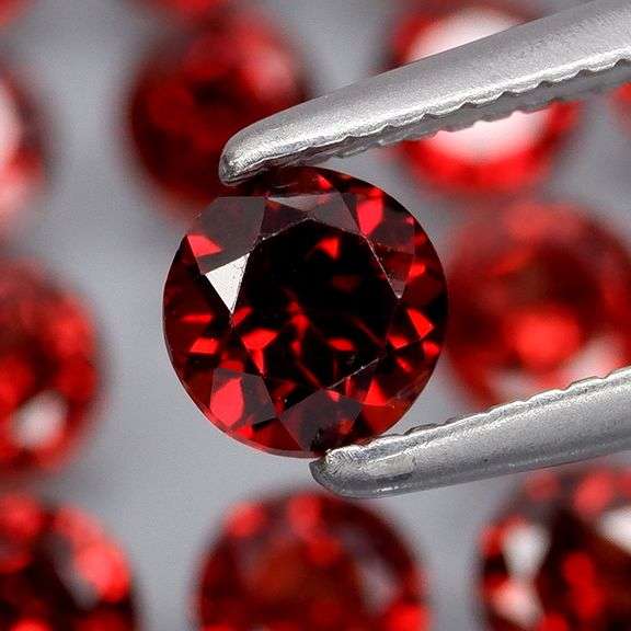 Premium 8.71ct solitaire cut cherry red Garnet set
