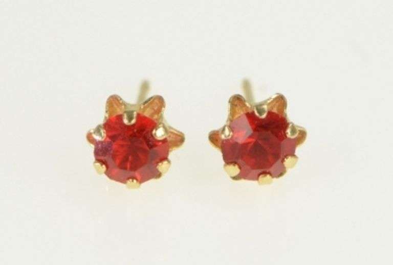 14K Yellow Gold Round Syn Ruby Vintage Solitaire Stud Earrings