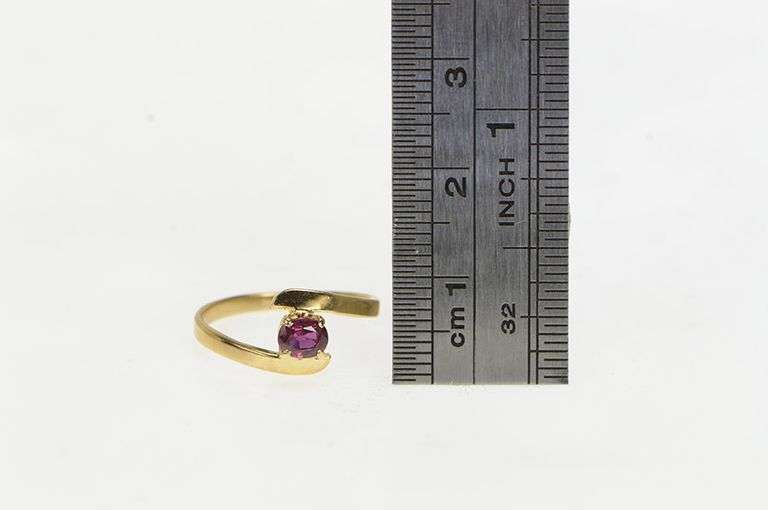 14K Yellow Gold Oval Natural Ruby Vintage Solitaire Bypass Ring