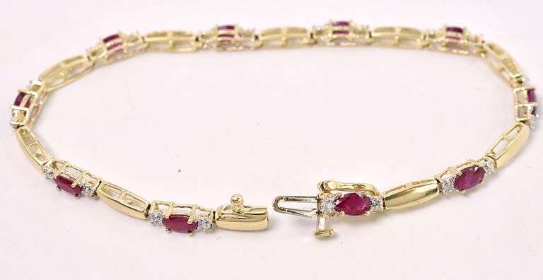 Exquisite Ruby And Diamond Bracelet in Yellow Gold