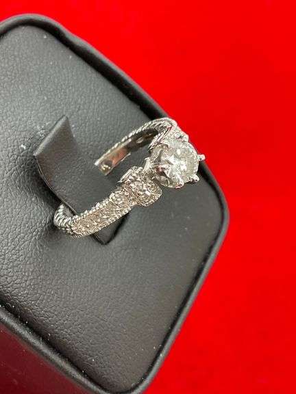 CERTIFIED 14KT WHITE GOLD AND DIAMOND ENGAGEMENT RING