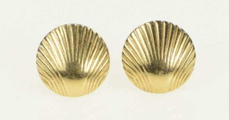 14K Yellow Gold Scallop Sea Shell Ocean Beach Motif Stud Earrings