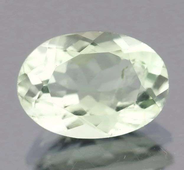 Beautiful 5.45ct bright green Amethyst