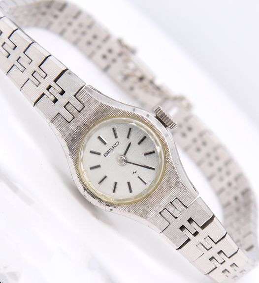 Seiko Ladies Quartz Watch