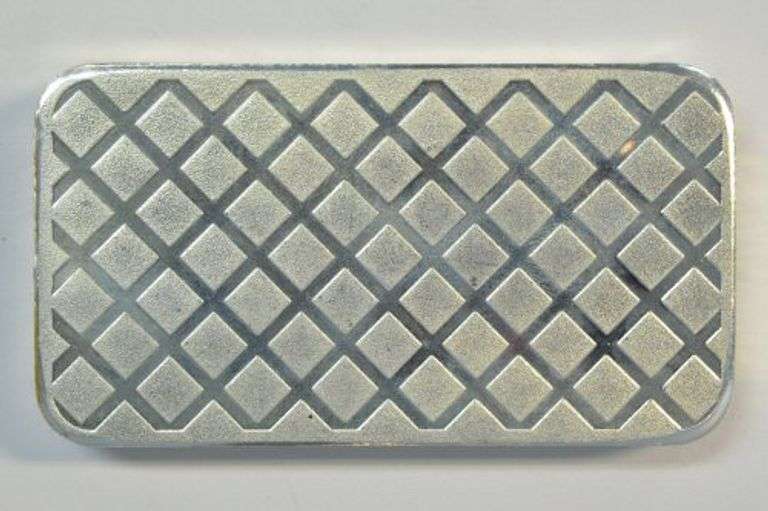 Morgan Dollar design 5 Troy Oz pure .999 fine silver bar