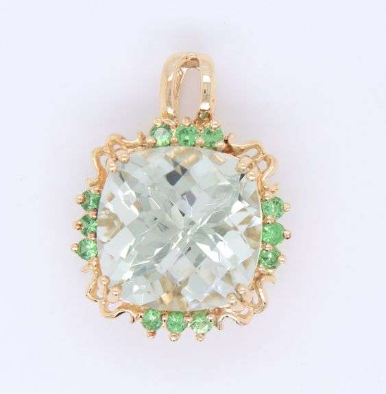 10KT Yellow Gold Amethest Pendant