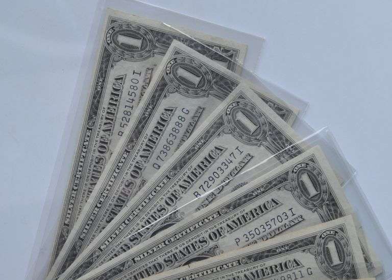 6 1935 E  Series  Unc $1 Silver Certificates