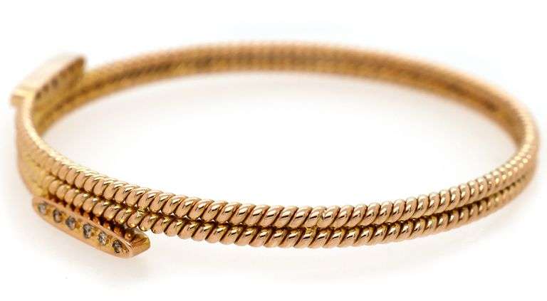 0.17ctw Diamond Spiral Crossover Bangle Bracelet in 18K