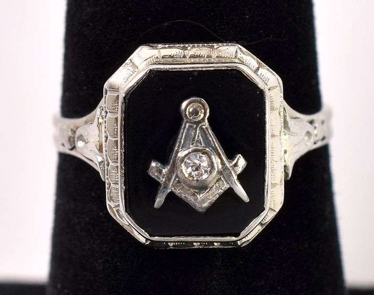 Glorious Mosaic Black Onyx Ring In 18K White Gold