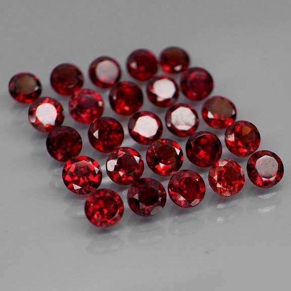 Premium 9.40ct solitaire cut cherry red Garnet set