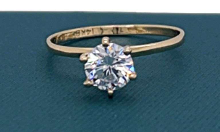 14K Gold Engagement Solitaire Ring