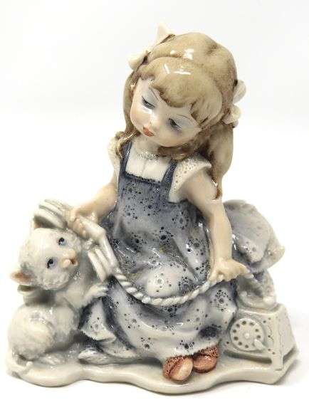 Giuseppe Armani at the Phone Figurine