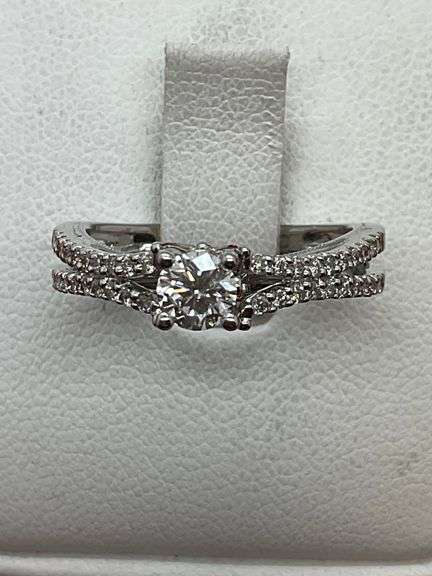 CERTIFIED BRAND NEW 14K WHITE GOLD AND DIAMOND RING