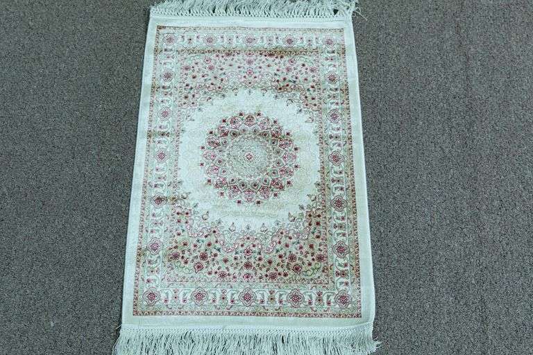 100% Silk Turkish 1.7x2.4