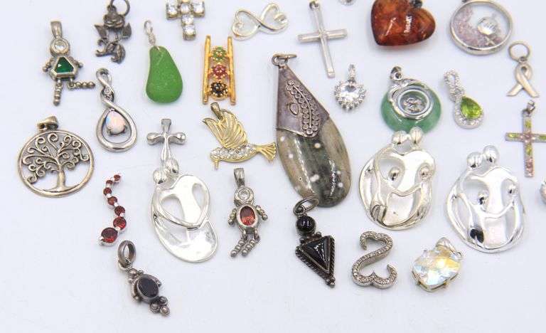Group Lot of Vintage 925 Sterling Silver Charms and Pendants