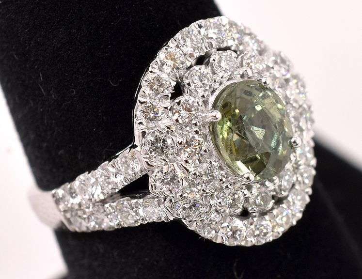 Amazing Rare GIA Certified Natural Alexandrite and Diamond Ring in Platinum