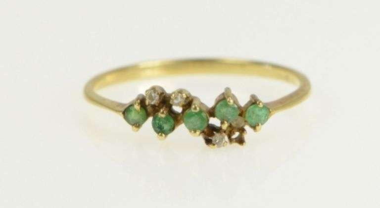 14K Yellow Gold Natural Emerald Diamond Cluster Vintage Ring