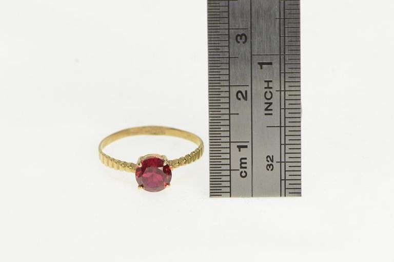 14K Yellow Gold Round Syn. Ruby Solitaire Vintage Statement Ring