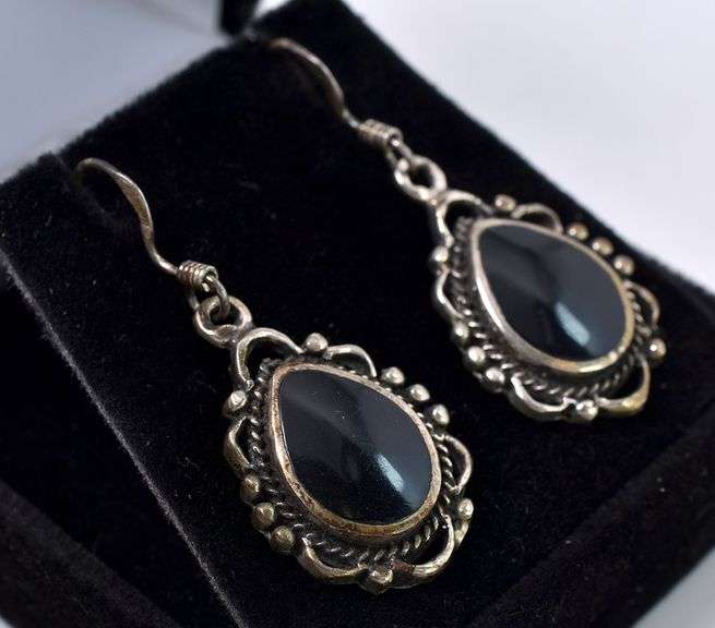 Black Onyx Dangle Earrings In Sterling Silver