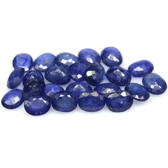 Excellent 9.60ct Royal blue Sapphire set